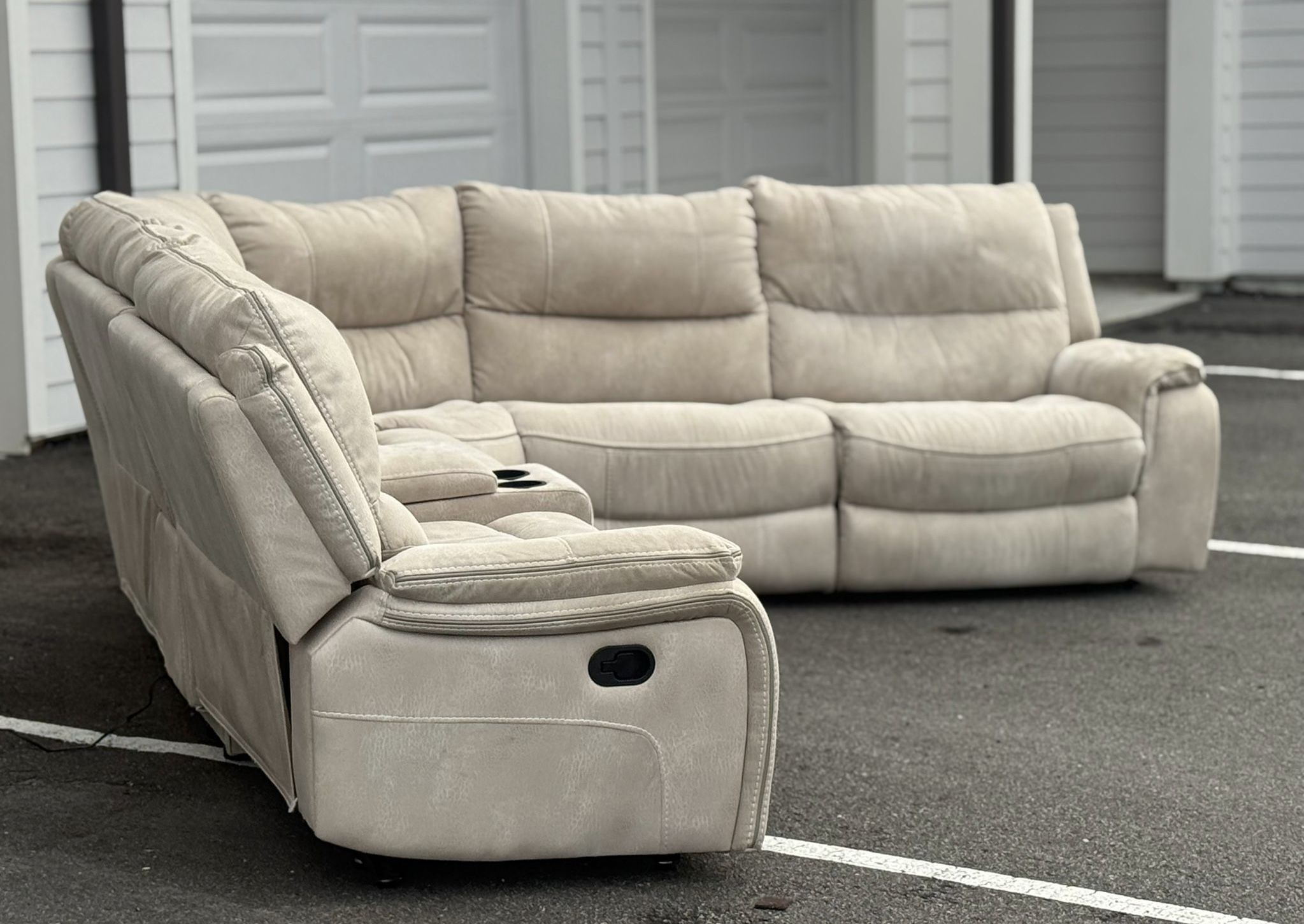 🛋️ Sofa/Couch Sectional - Recliners - Beige - Delivery Available 🚛