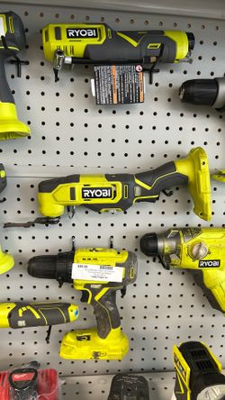 Ryobi ONE+ 18V Cordless Oscillating Multi-Tool (Tool Only)