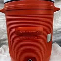 Cooler RUBBERMAID