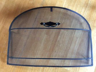Vermont castings spark screen for defiant woodstove