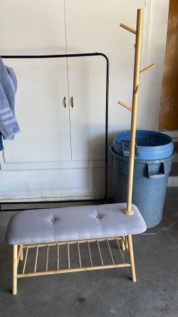 Bench w/ hanging rack