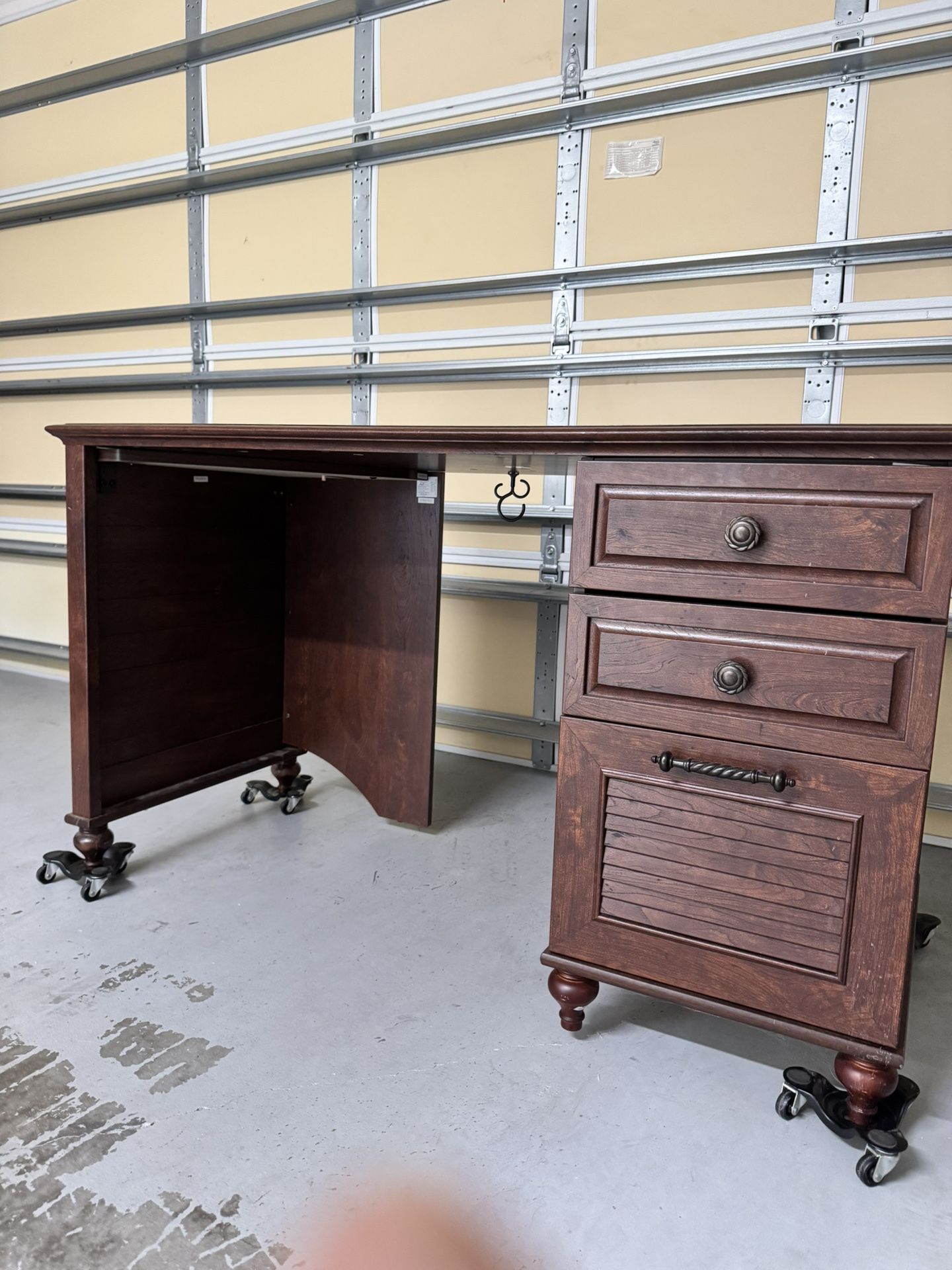 Desk/ Vanity