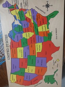Wood puzzle of USA
