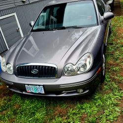 Hyundai - Low Miles - Clean Title