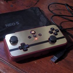 CRKD NEO S - Wireless Collectible Controller