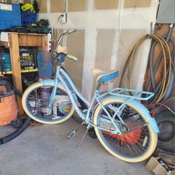 Huffy Nell Lusso Beach Cruiser Perfect Frame