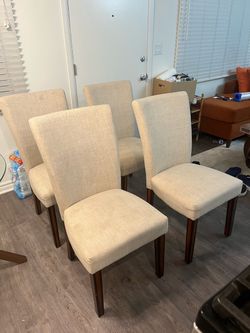 Beige dining chairs (4)