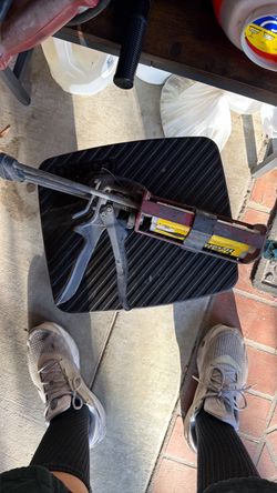 Epoxy gun