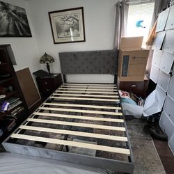 Queen Bed And  Night Stands