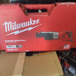 MILWAUKEE  M12 15 A HIGH POWERED  SUPER SAWZALL  RECIP SAW KIT  NEW  (( Corded Tool)) 