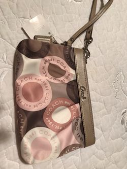 New coach authentic wristlet