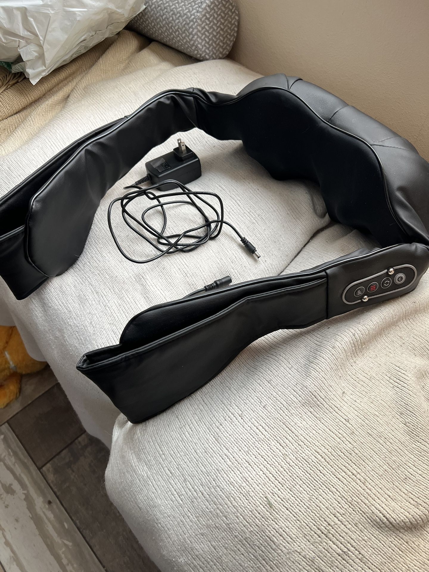 Shoulder/Neck Massager With Heat