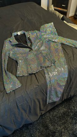 Sequins Suit Size Large (fits Like Medium) Worn Once