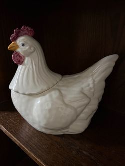 Metlox White Chicken Cookie Jar
