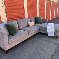 *Free Delivery* Gray Living Spaces Sectional w/ Reversible Chaise