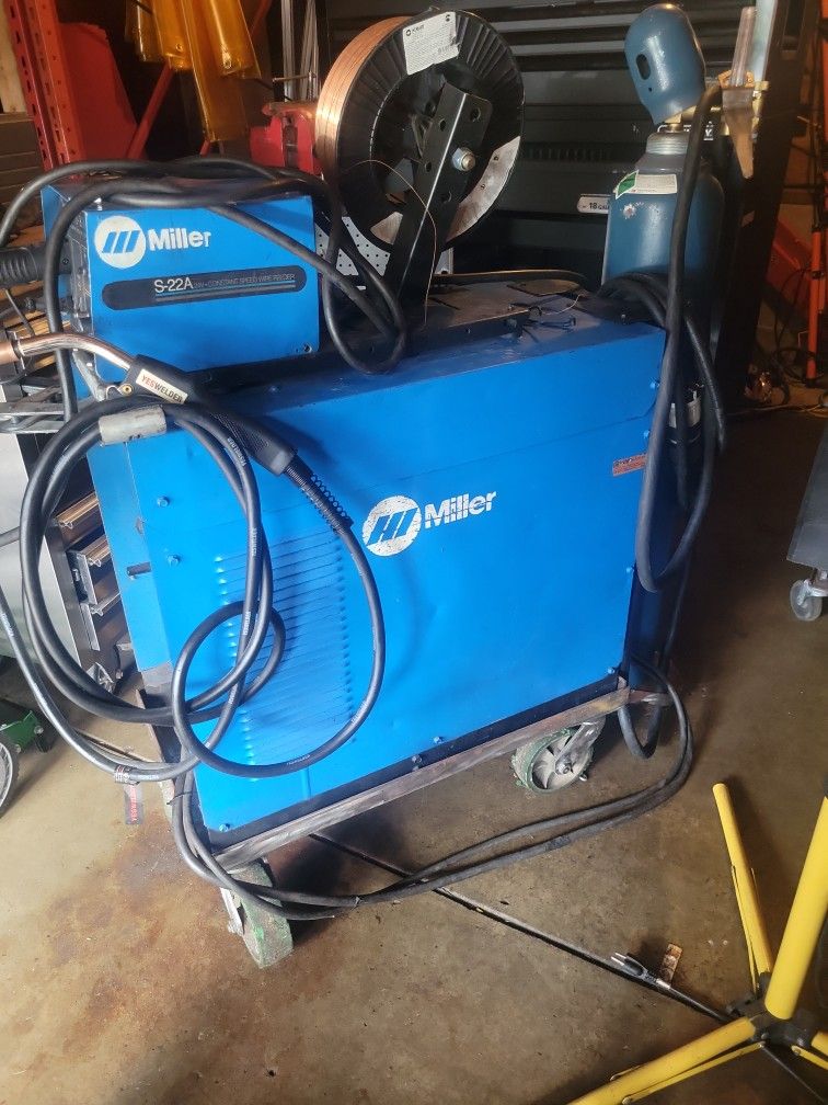 Miller CP-250TS Mig Welder W/ S22A Wire Feeder