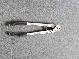 Professional Cable Cutter! Brand New! Light Weight!