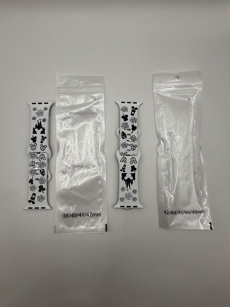 Silicone Apple Watch White/Black Band Strap.