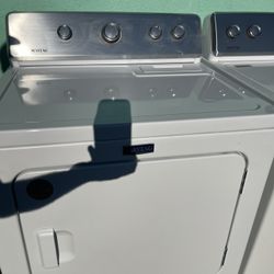 Dryer.  Like New!    Free Delivery! 🚚 