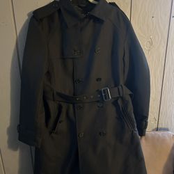 Men’s Zara Trench Coat Size large 