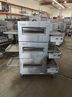 Lincoln 1116 triple stack conveyor oven