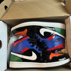 Women’s 9.5 Jordan’s 1 mid SE