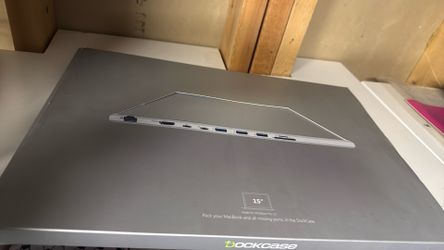 Laptop dock case
