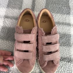 UGG Alix Spill Seam sneakers in pink suede  WOMEN SIZE 7 LIKE NEW 
