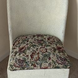 Antique Lloyd Loom Style Chair