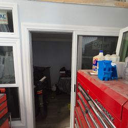 Sliding Door