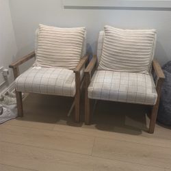 Living Room Chairs 