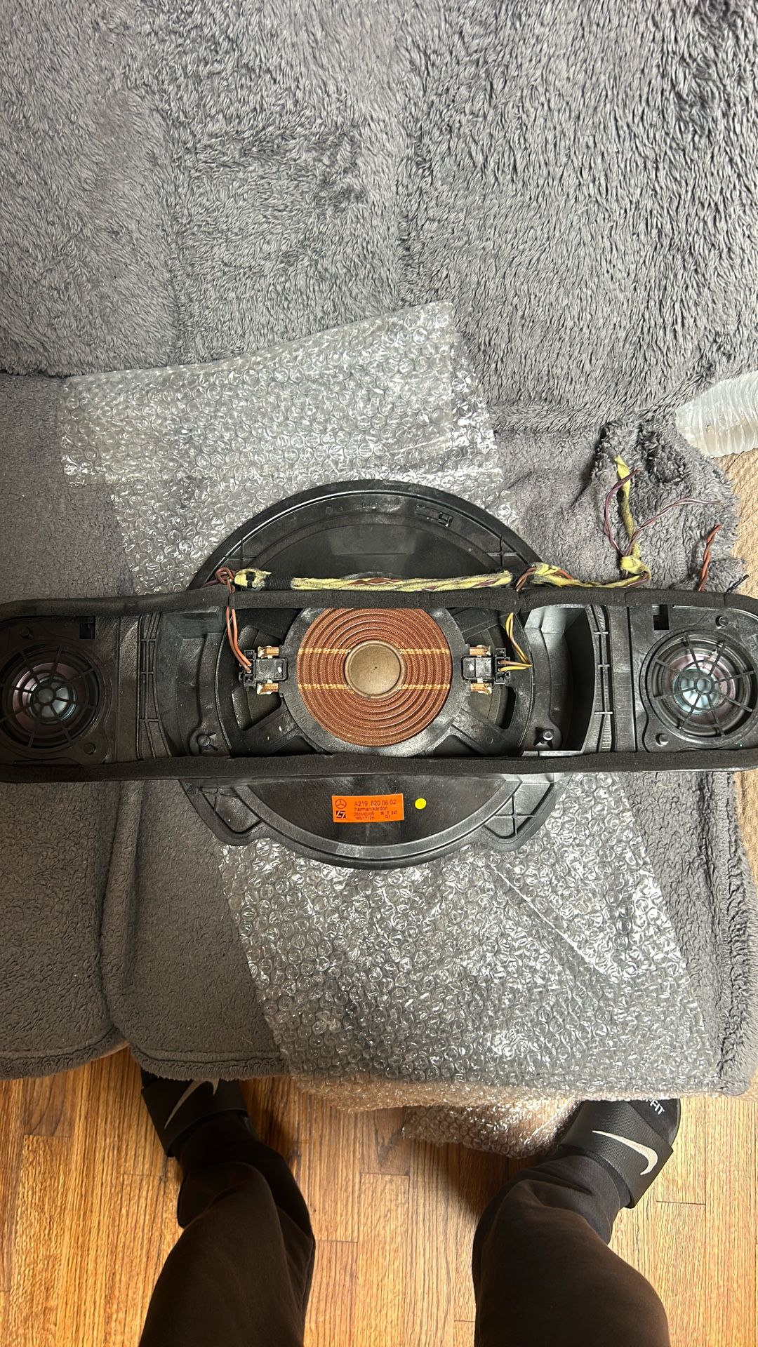 2010-2013 Mercedes Rear Trunk Lid Stock Subwoofer Speaker Assembly