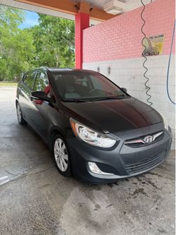 2013 Hyundai Accent