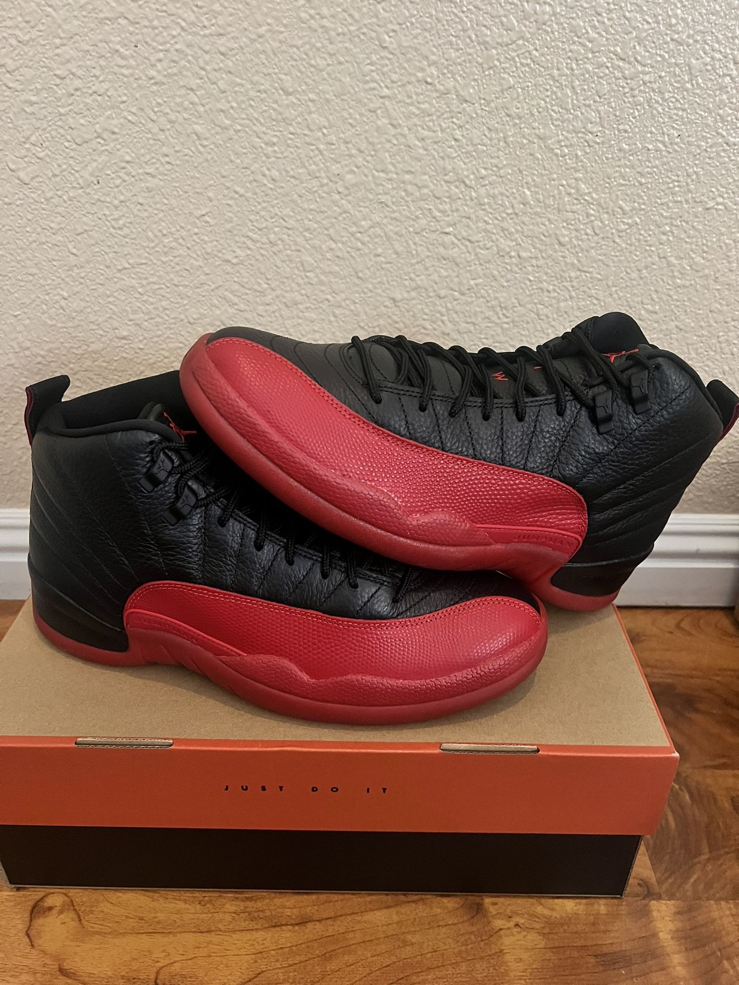 Jordan 12 Flu Game - Sz 10.5