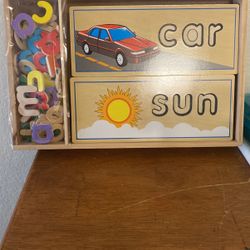 Melissa & Doug See & Spell