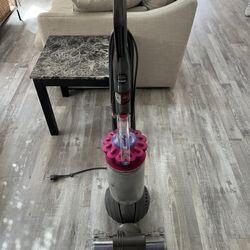 Dyson Vacuum 