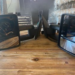Tow Mirror Great Condition. Just Missing Mirror In One Side You You Purchased At Amazon To Replace It It Was For  2015 Chevy Silverado 