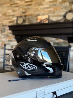 X-lite X-803 Carbon Helmet