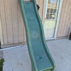 Nice Used Excellent Condition 4ft Green Swing And Slide. 