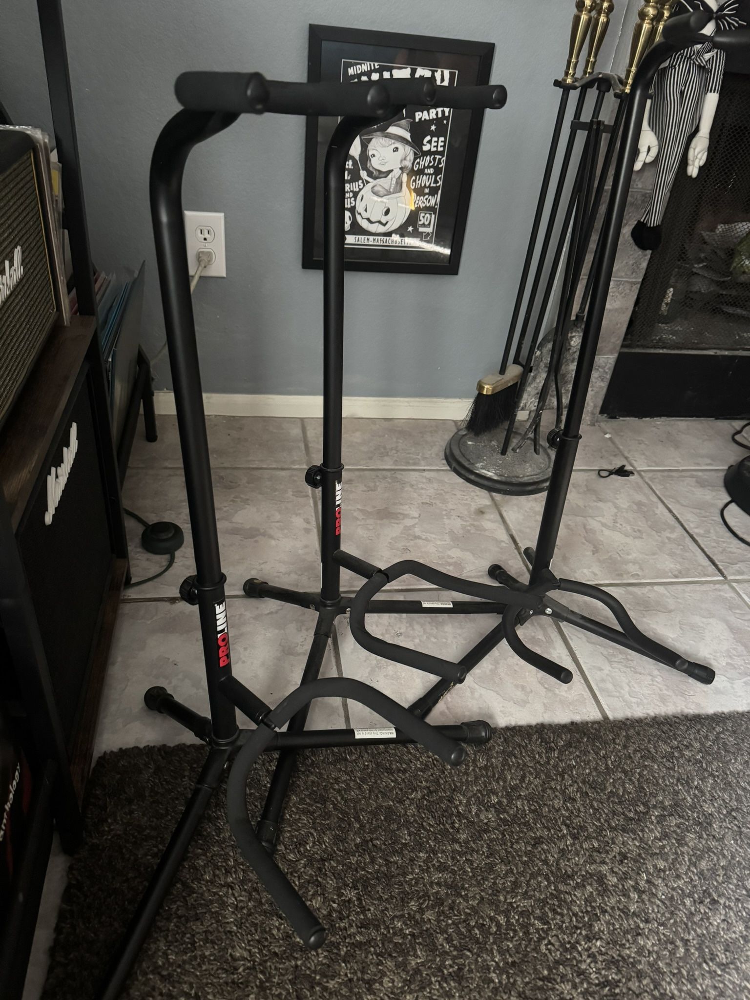 Guitar stands