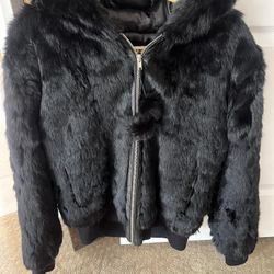 Real Fur Coat 🧥 Black Adorable New Size Medium / Large 