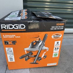New Rigid Wet/Dry Vac