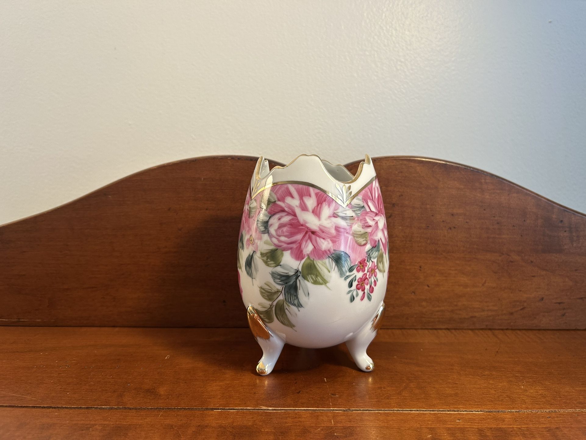 Formalities by Baum Bros. Egg Shaped Floral Footed Vase 5.5” tall x 4.25” wide 