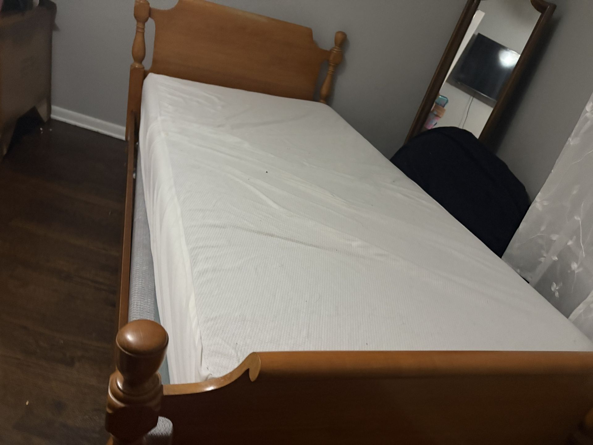 Solid Wood Twin Bed Frame 