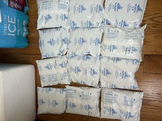 12 Reusable Ice Packs