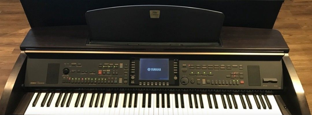 Yamaha Clavinova CVP 307 Digital Piano 88-key 