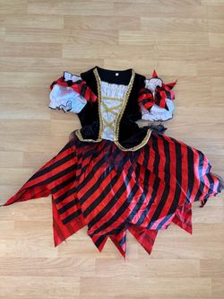 Girls pirate costume 7/8