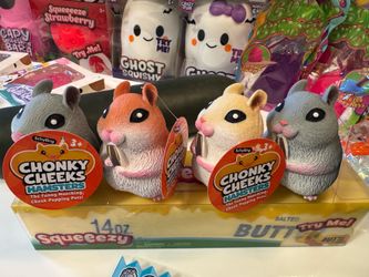 Chunky cheek hamster’s viral