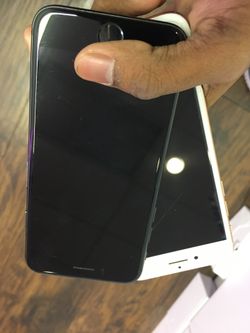 iPhone 8 64GB Factory Unlocked Excellent Condition With Free Charger