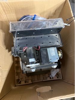 Lift master Slide gate opener rsl12ul